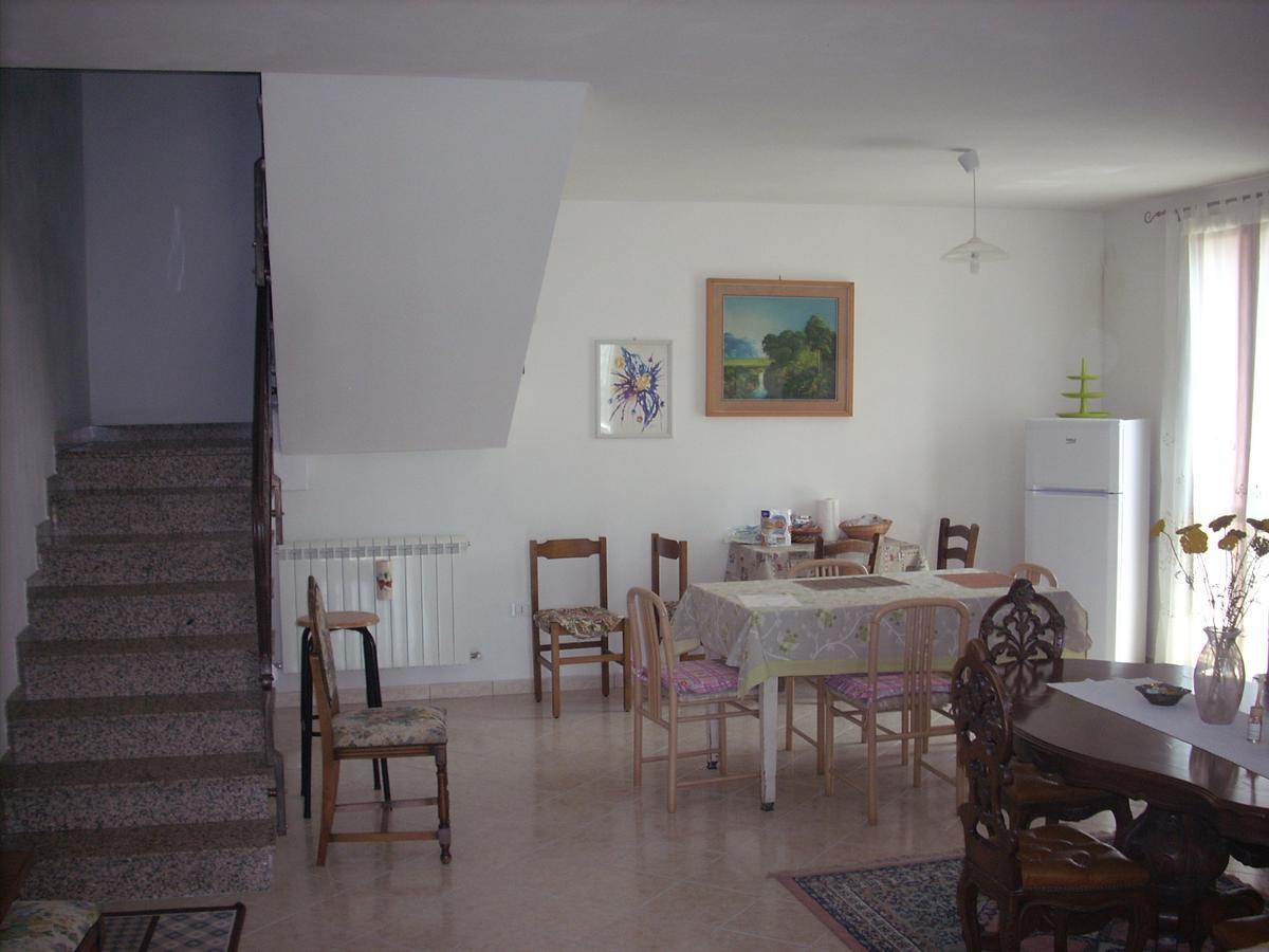 B&B Da Toni Taglio Di Po Exterior photo